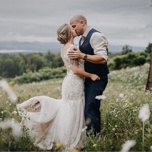 Galina Signature wedding dress size 2p Ivory & Champagne